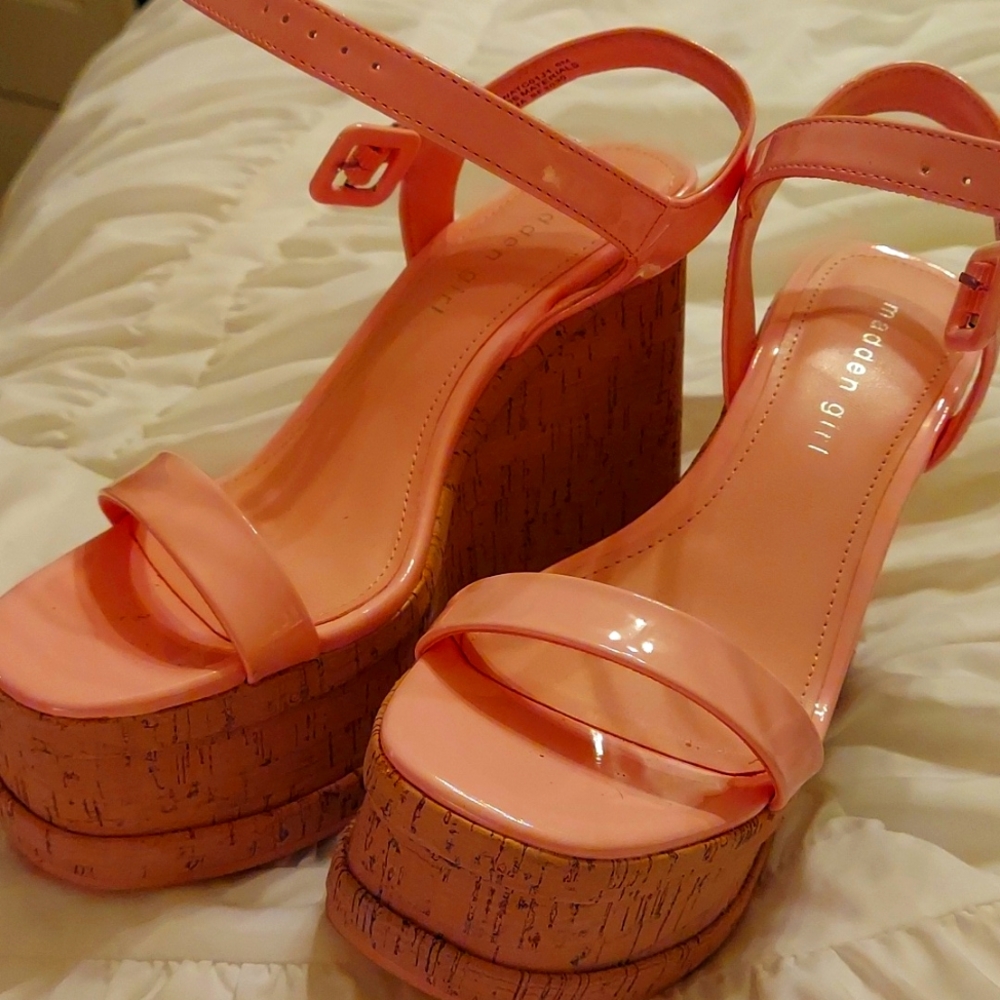 Madden girl size 6